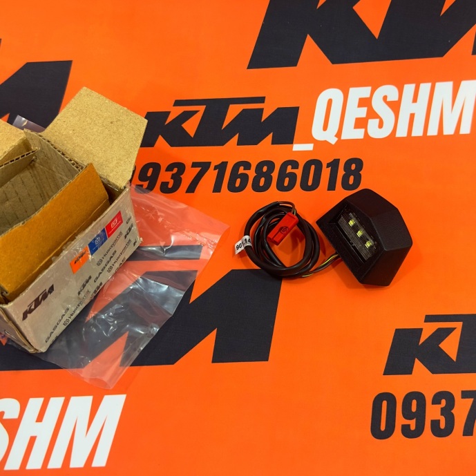 چراغ پلاک اصلی کی تی ام